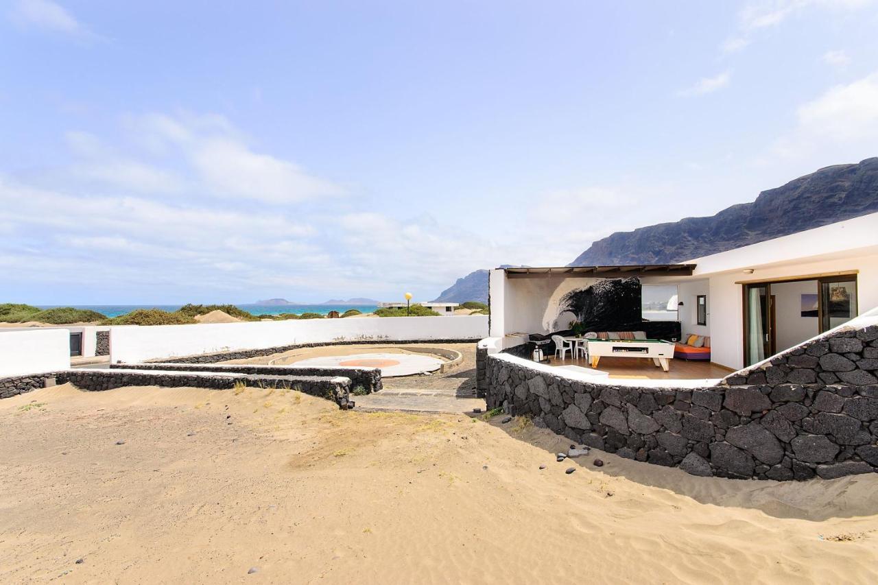 Famara Beach House ภายนอก รูปภาพ