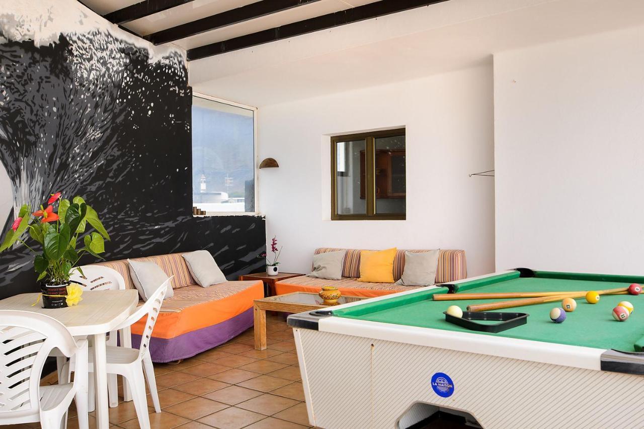 Famara Beach House ภายนอก รูปภาพ